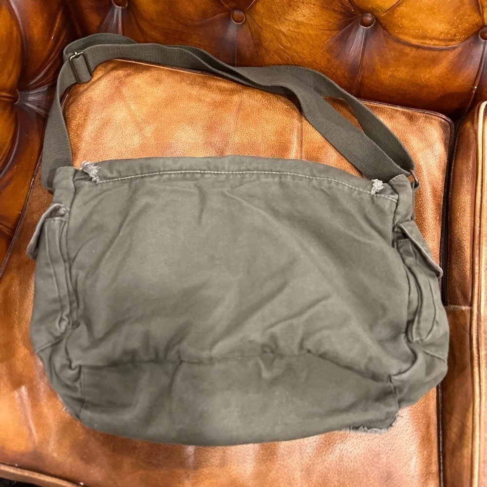 Kennedy Creations “Twirler” book bag in GUC - Picture 4 of 9
